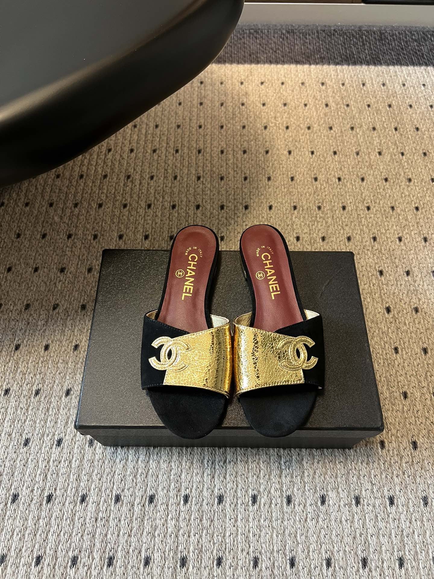 Chanel高仿金色雙C拖鞋精品拼色平底涼鞋時尚百搭女款