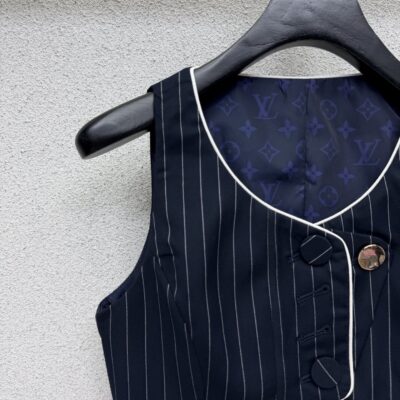 LV高仿條紋短版背心金屬鈕扣修身顯瘦時尚精品女裝