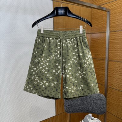 LV高仿Monogram滿版短褲軍綠休閒五分褲男士潮流寬鬆款