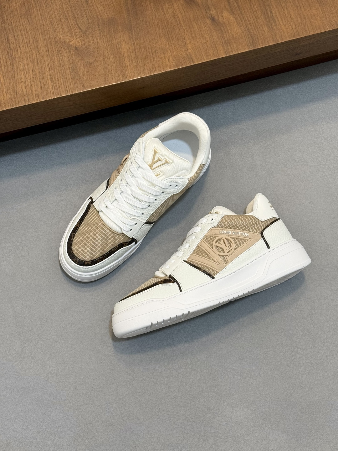Louis Vuitton 精緻版 LV Trainer 咖啡拼接運動鞋 百搭耐看 都會輕奢