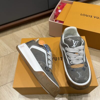 Louis Vuitton 精緻版 LV Trainer 灰色老花運動鞋 質感佳百搭 都會輕奢