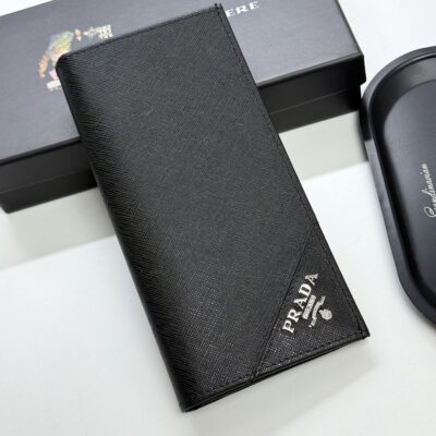Prada 精緻版 經典斜角長夾 百搭質感 都會輕奢
