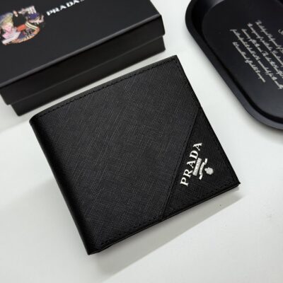 Prada 精緻版 十字紋對折短夾 百搭質感 都會輕奢