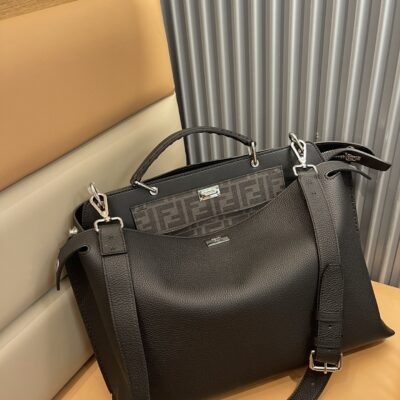 Fendi 手提包 超A貨 2026 品質細緻耐用 暢銷百搭風都會輕奢