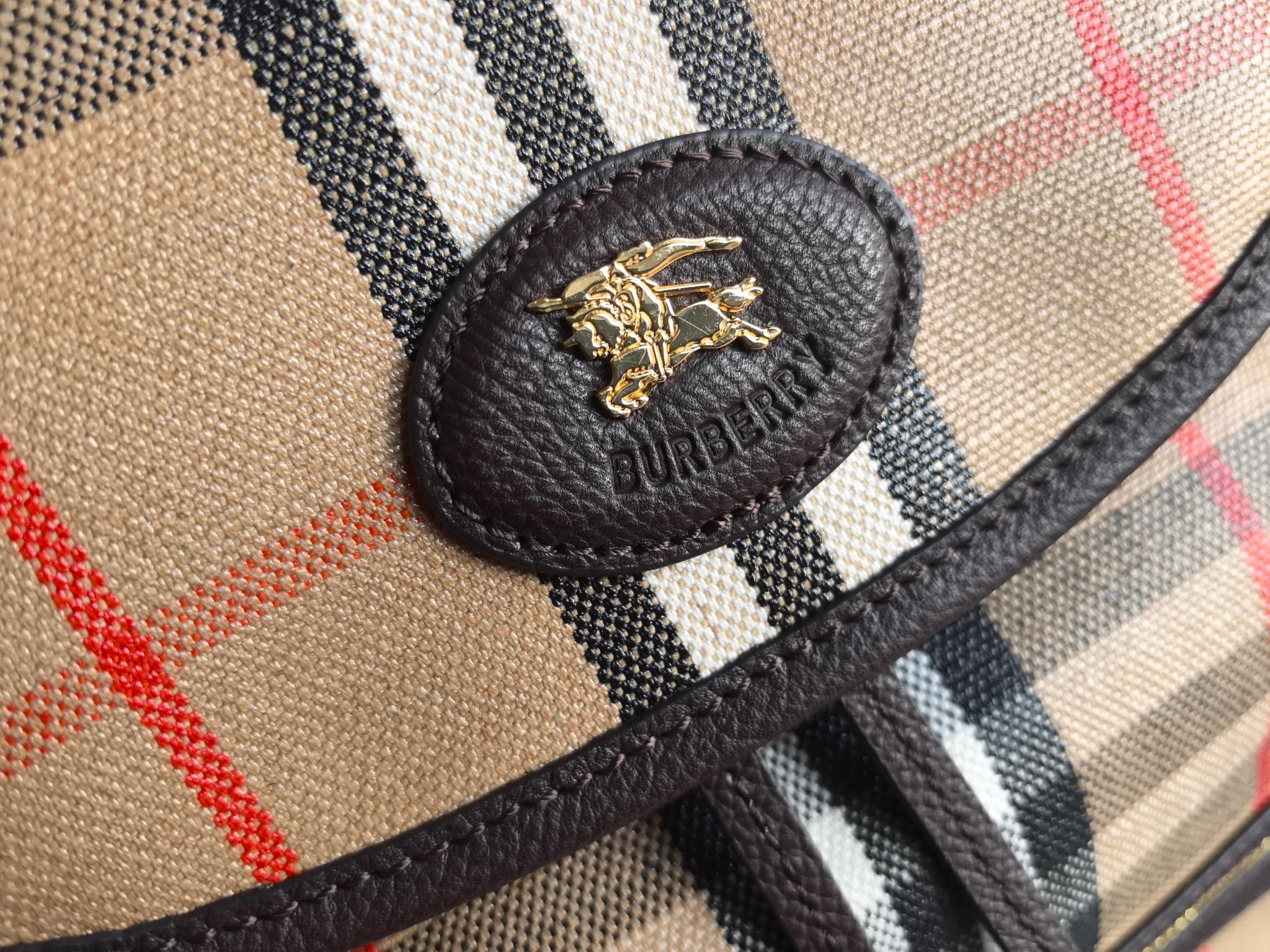BURBERRY 一比一 格紋後背包 百搭新款 質感佳 都會輕奢