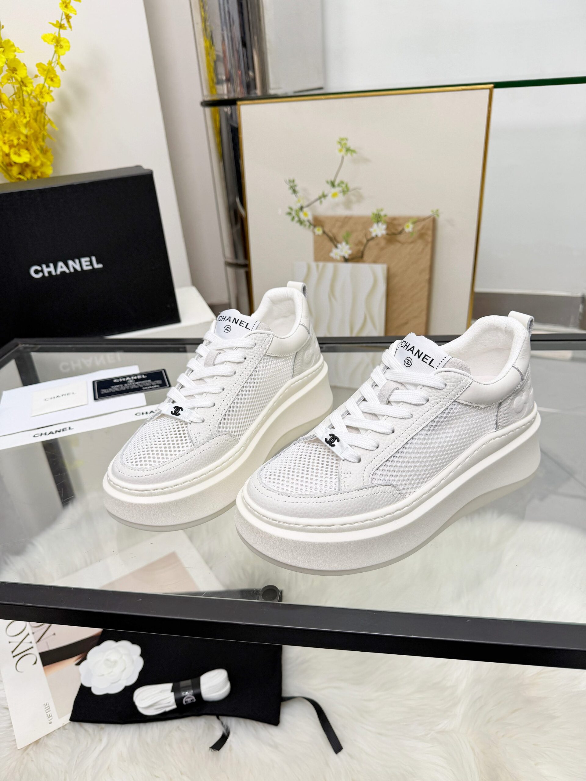 Chanel風格 全白透氣網布厚底休閒鞋 輕量設計夏季百搭款 清爽女鞋