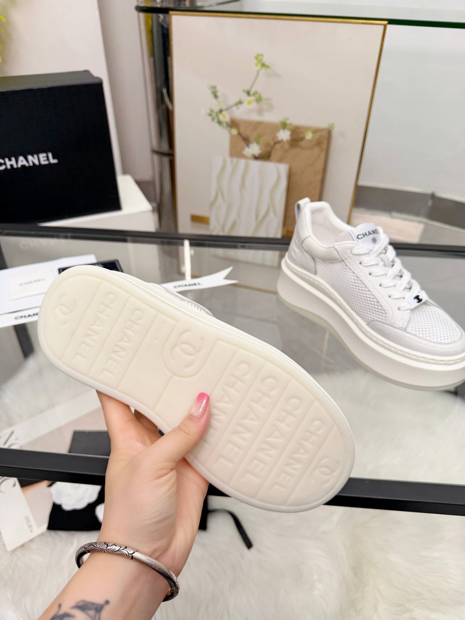 Chanel風格 全白透氣網布厚底休閒鞋 輕量設計夏季百搭款 清爽女鞋