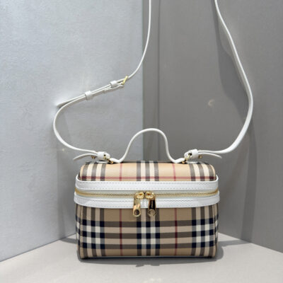 BURBERRY 復刻版經典格紋相機包 限定質感佳 法式奢華風格