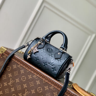 LOUIS VUITTON 一比一 小型手提包 經典壓紋設計 迷你斜背鏈帶款M26510