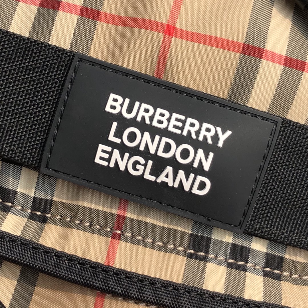 BURBERRY 精緻版 格紋雙肩後背包 百搭人氣 質感佳 都會輕奢