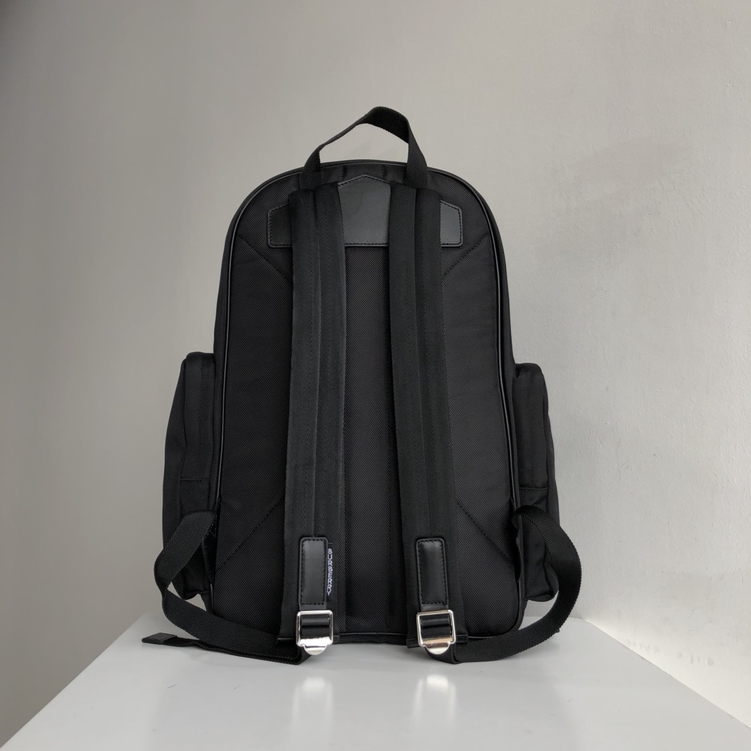 BURBERRY 精緻版 黑色雙肩後背包 百搭新款 質感佳 都會輕奢