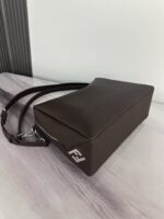 Fendi 復刻版 拉鍊肩背包 百搭耐看 日系簡約