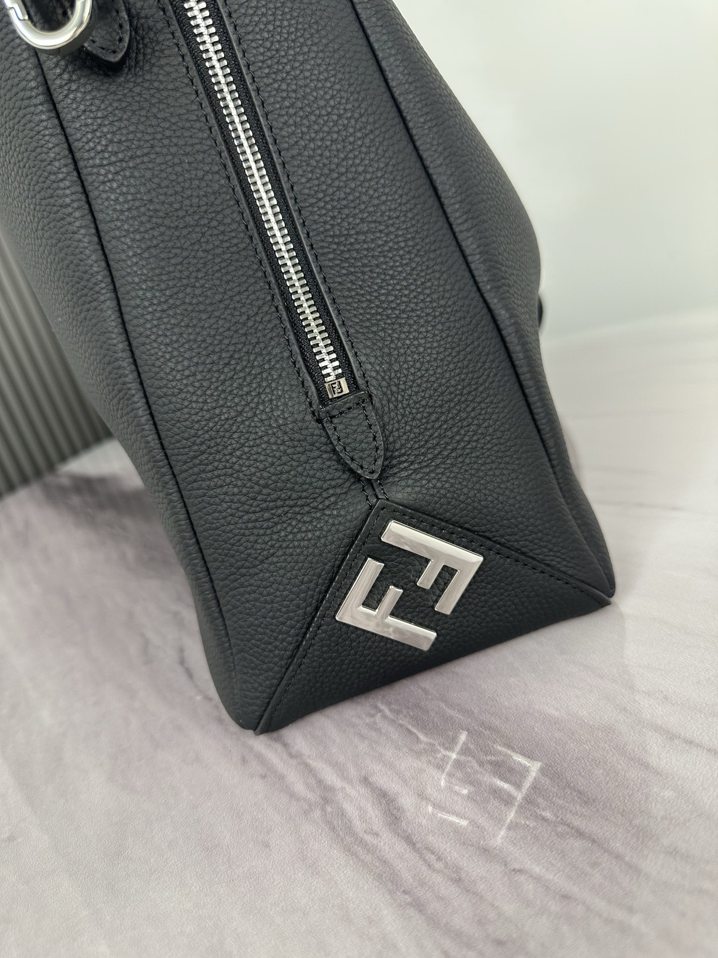 Fendi 精緻版 小巧肩背包 質感佳百搭 都會輕奢