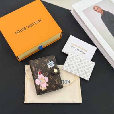 Louis Vuitton 精緻版 Monogram 帆布短夾卡片夾 人氣質感 都會輕奢
