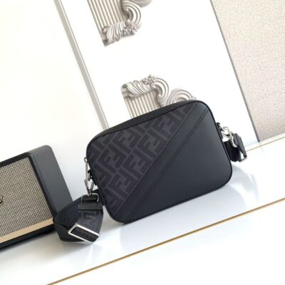 Fendi 復刻版 FF 拼接相機包 斜背包 人氣耐看 街頭時尚