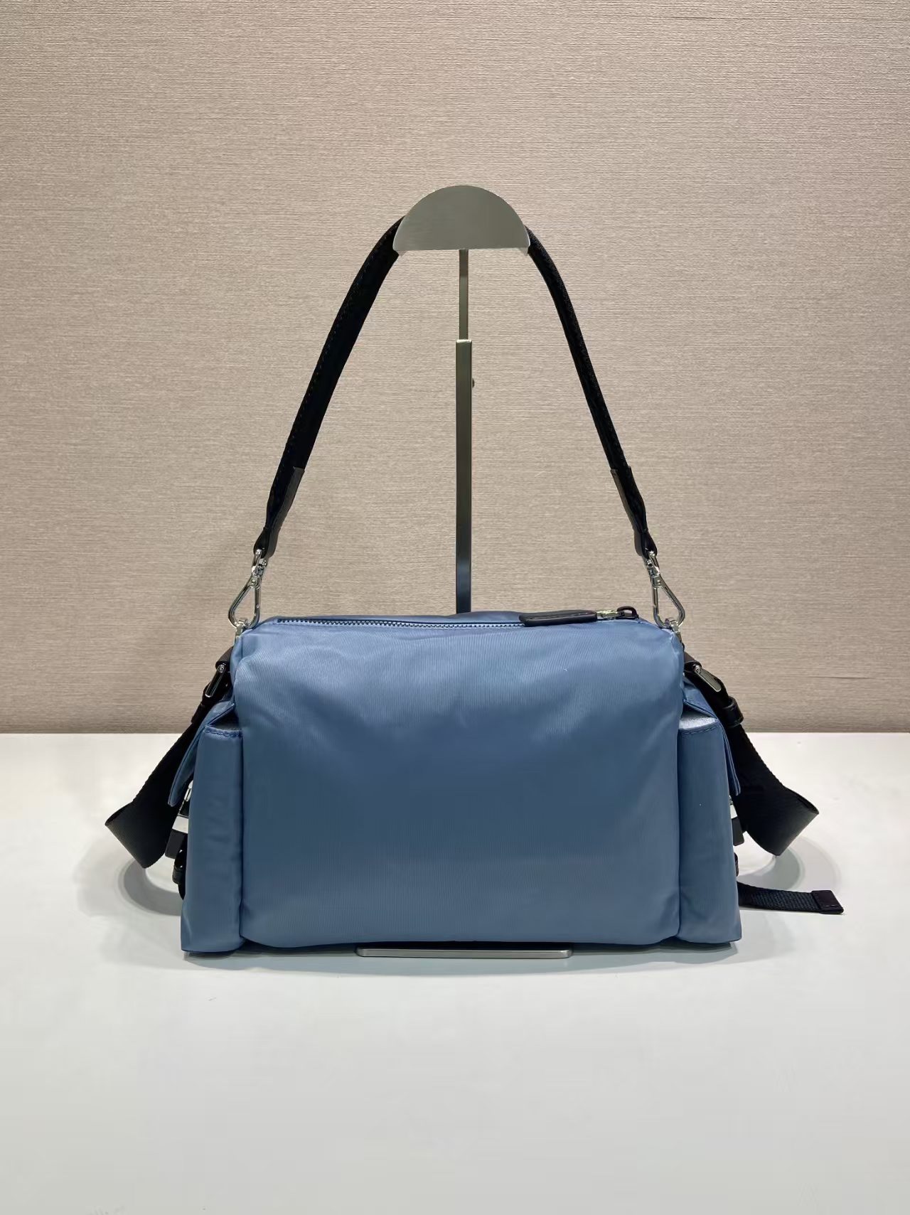 Prada 精緻版 尼龍斜背肩背包 清新藍調款 百搭質感 都會輕奢2VH206