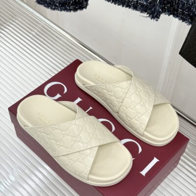 GUCCI 拖鞋 精緻版GG壓紋交叉設計 清新百搭款 都會輕奢