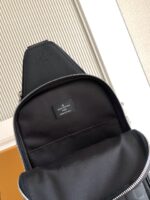 路易威登 精緻版 Damier單肩胸包 立體格紋設計 百搭質感 街頭時尚 N45303