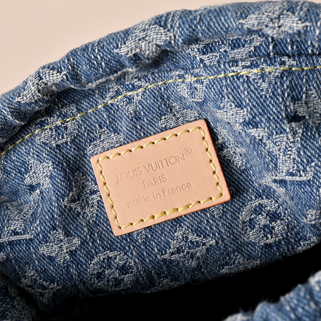 Louis Vuitton 超A貨 丹寧皺褶肩背包 老花元素拼接 新款 都會輕奢M83043