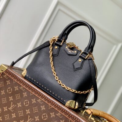 Louis Vuitton 精緻版 手提鏈條迷你包 經典黑色設計 人氣款 法式奢華M29445