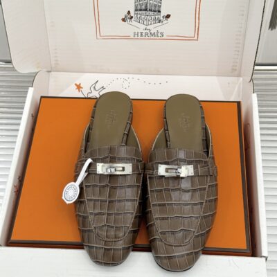 Hermès 復刻版 Kelly扣穆勒鞋 鱷魚壓紋設計 經典耐看 優雅 都會輕奢