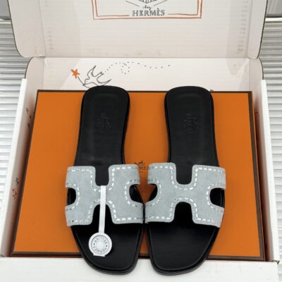 Hermès 頂級 灰藍麂皮H字拖鞋 愛心鏤空設計 水鑽滾邊優雅款