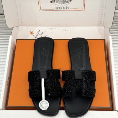 Hermès 精緻版 H字水鑽拖鞋 經典黑色款 百搭耐看 質感佳 法式奢華