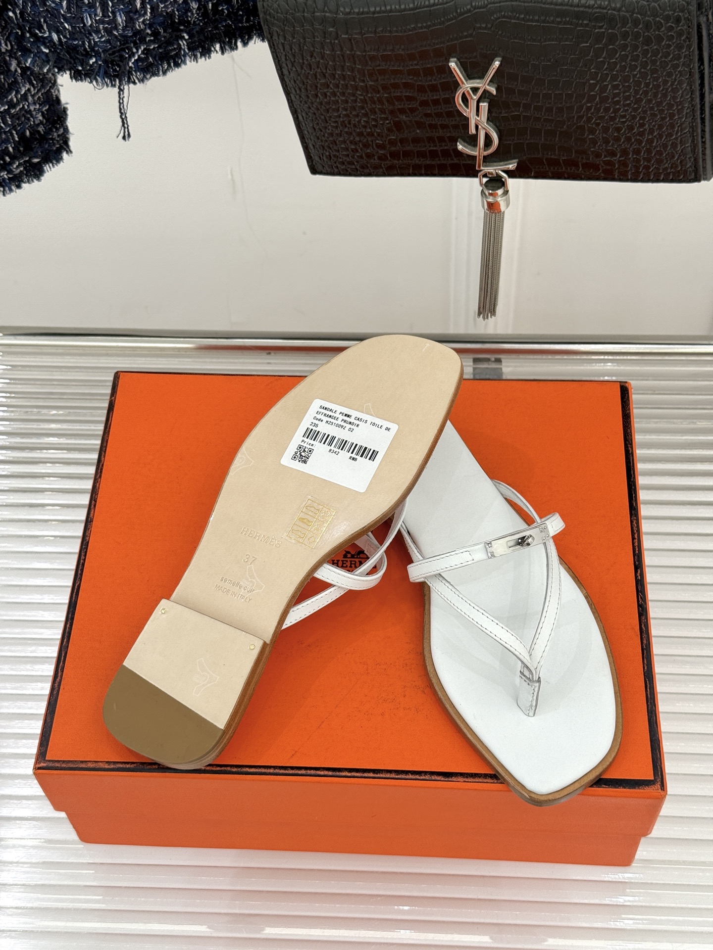 Hermès 原單版本 涼鞋 人字拖 Kelly扣 細帶設計 極簡高級感