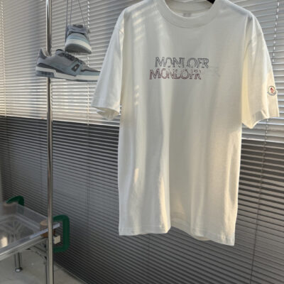 Moncler 精緻版 白色Logo短袖T恤 新款 街頭時尚