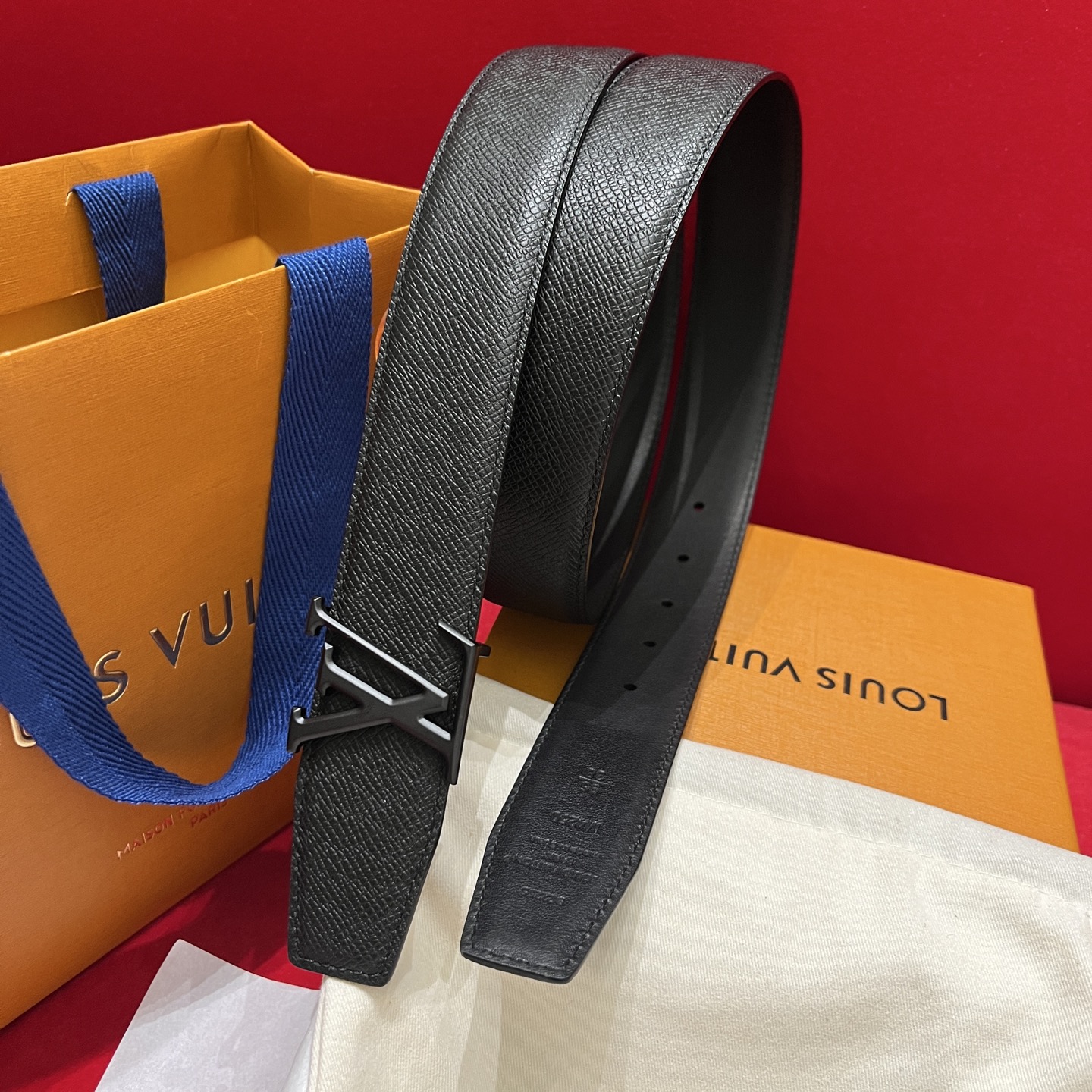 路易威登 精緻版 LV INITIALES皮帶 耐看 街頭時尚