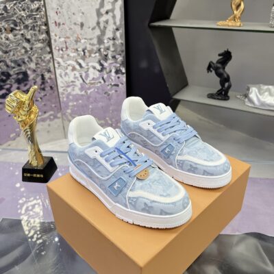 Louis Vuitton 精緻版低筒運動鞋 優雅限定 日系簡約