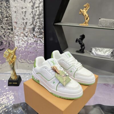 Louis Vuitton 精緻版低筒運動鞋 優雅新款 法式奢華