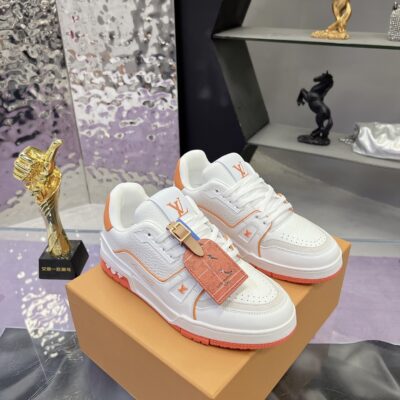 Louis Vuitton 精緻版低筒運動鞋 人氣百搭 街頭時尚