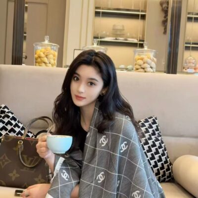 CHANEL 雙C菱格流蘇圍巾 原單 2026 版型穩定 保暖穿搭 都會輕奢