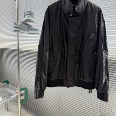 古馳 高仿衣服 GG暗紋立領飛行外套 人氣都會輕奢