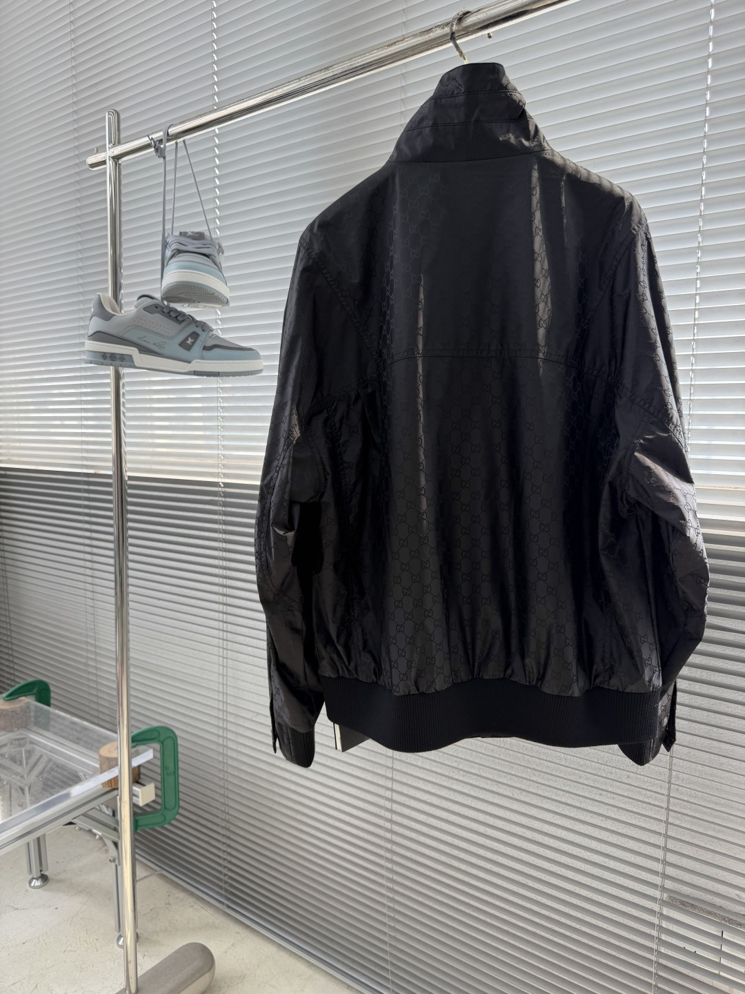 古馳 高仿衣服 GG暗紋立領飛行外套 人氣都會輕奢