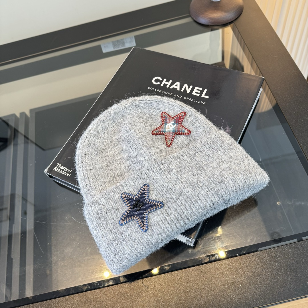 CHANEL 雙星刺繡針織毛帽 原單 2026 版型穩定 秋冬保暖 街頭時尚