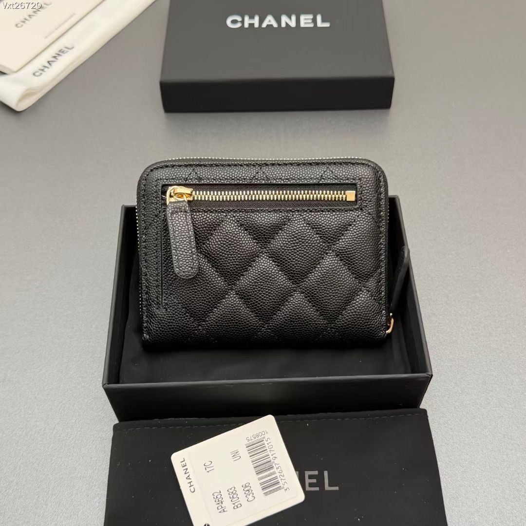 CHANEL 高仿經典菱格拉鍊短夾 2026 黑色粒面牛皮短夾 精品皮夾推薦