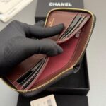 CHANEL 高仿經典菱格拉鍊短夾 2026 黑色粒面牛皮短夾 精品皮夾推薦