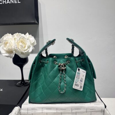 香奈兒高仿網站菱格紋水桶包｜2026新品 綠色鍊帶手提包｜女士精品肩背包