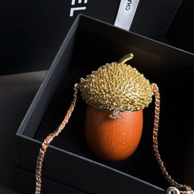 CHANEL 高仿網站松果造型晚宴鏈條包 精緻版 2026 品質細緻耐用 奢華風 法式奢華