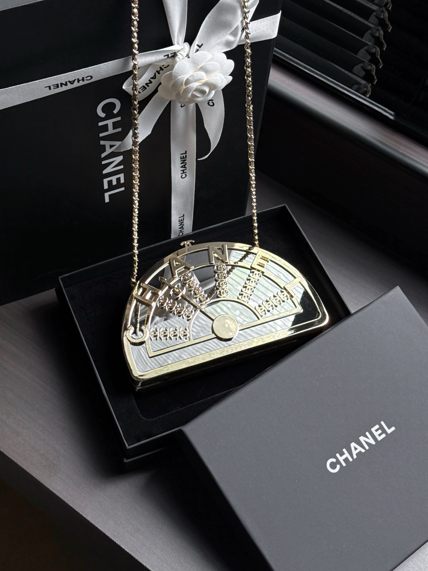 CHANEL 扇形晚宴鏈條包 一比一 2026 做工精良 百搭風 街頭時尚